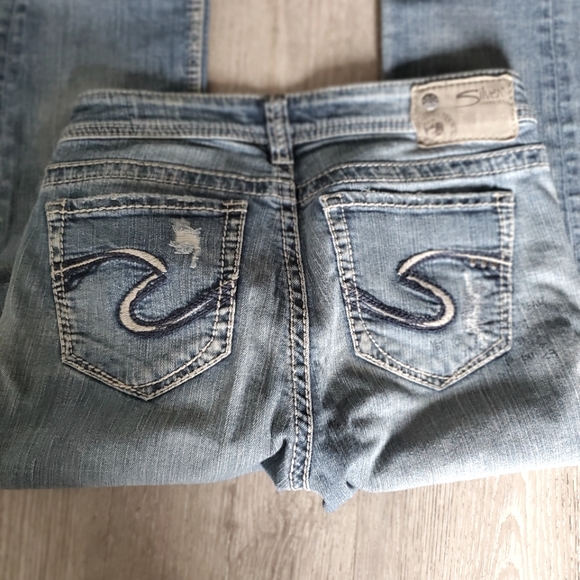 Silver Jeans Tuesday - Picture 1 of 5